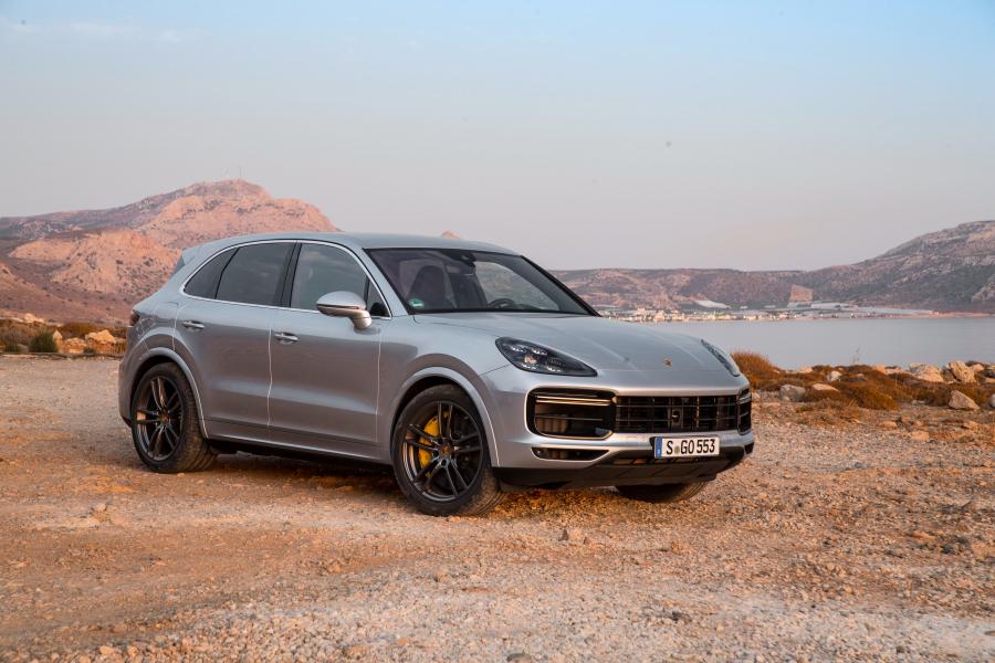  Porsche Cayenne Turbo 2017 года  (WW) (фото 21 из 45)